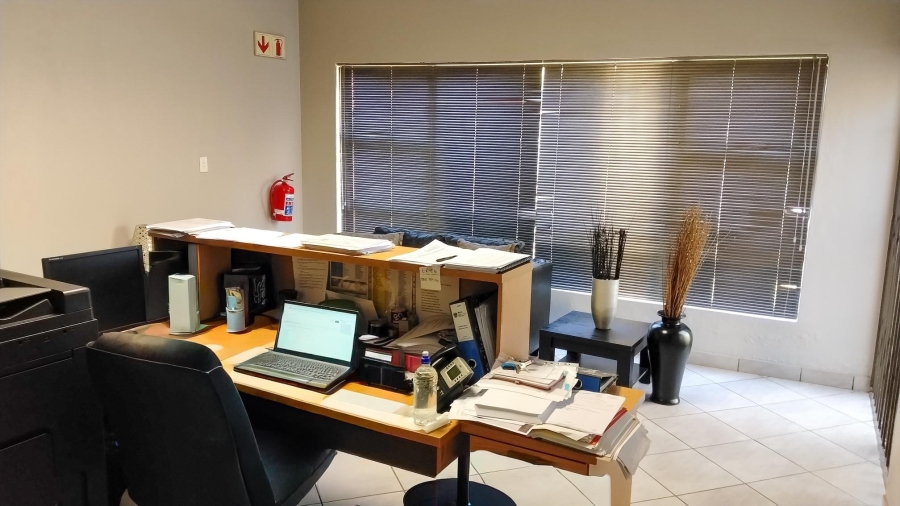To Let Commercial Property for Rent in Safari Gardens North West